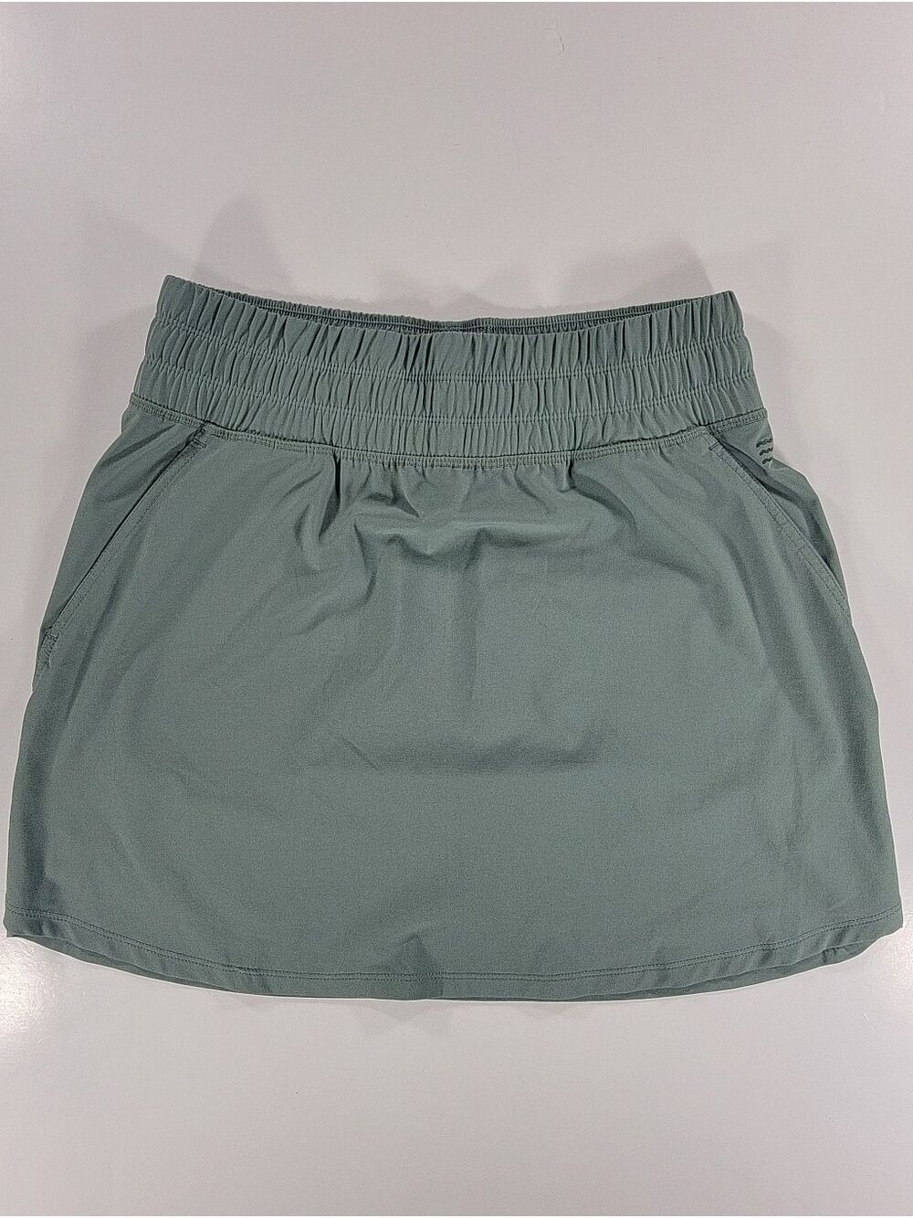 Free Fly Women's Small Sabal Green Pull On Breeze Skirt Performance Stretch Golf
